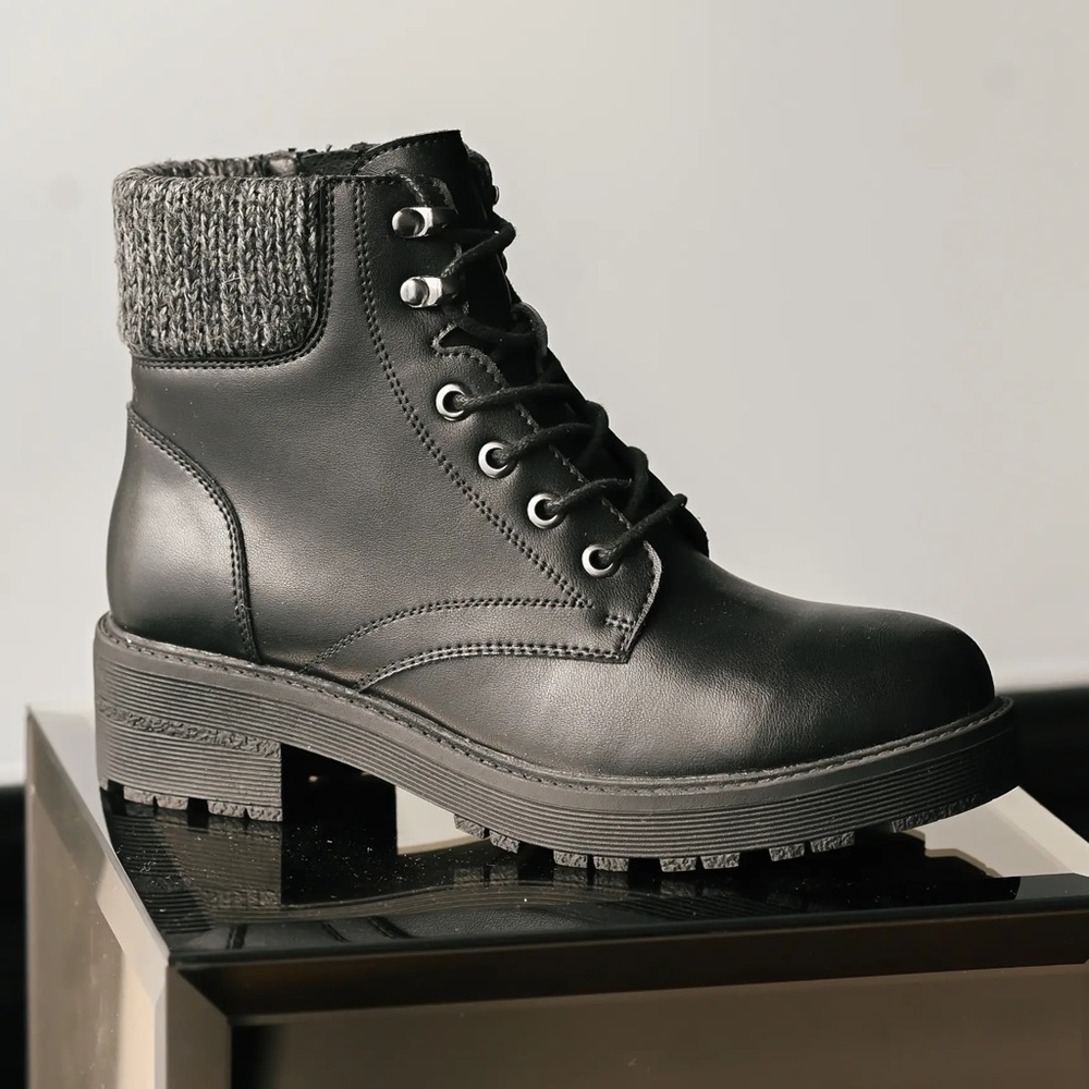 Aquadiva Britt Water Resistant Leather Combat Boots Black 38